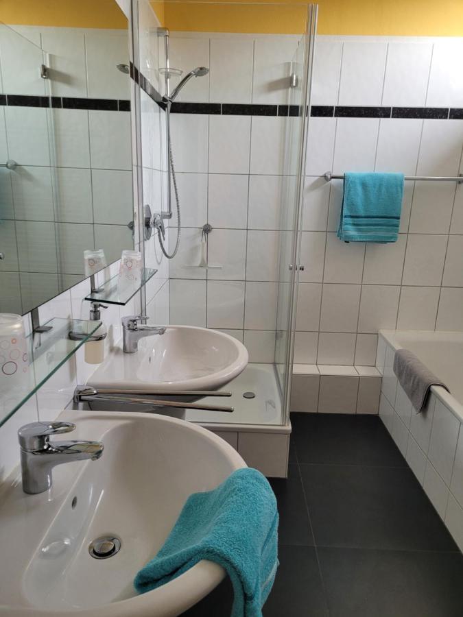 Ferienwohnung Poettershof Krefeld Esterno foto